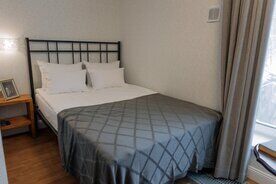 Номер Город N (про Глазов), Гостевой дом Бобровая Долина, Ижевск