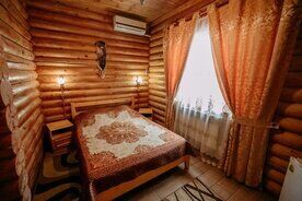 Двухместный номер Standard двуспальная кровать, Гостевой дом "Надежда", Миллерово