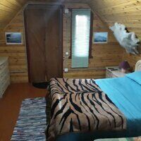 Коттедж с 2 комнатами с балконом и с красивым видом из окна, Гостевой дом Место Отдыха Берлога, Каменск-Шахтинский