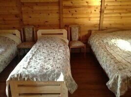 Четырехместный номер с удобствами, База отдыха Речной бриз, Архыз