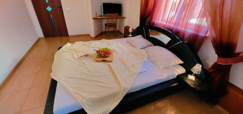 Номер 5-местный 2-комнатный (без балкона)