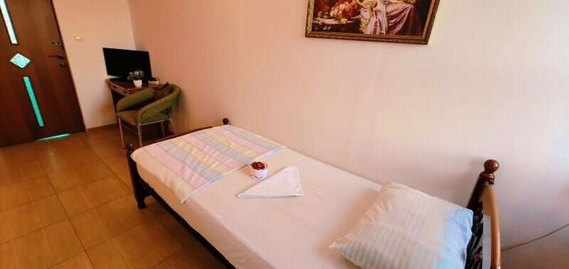 Номер 5-местный 2-комнатный (без балкона)