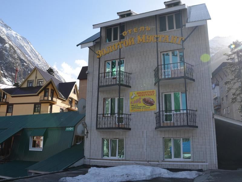 Гостиничный комплекс Золотой мустанг, Республика Карачаево-Черкесия, Домбай Домбай Теберда