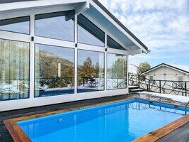 Вилла с бассейном и видом на горы, Комплекс Шале Altai Palace, Алтайский район