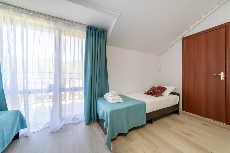 Стандартный 4-местный 1-комнатный