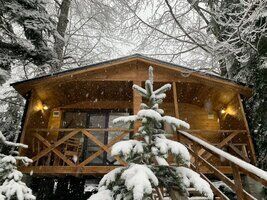 Шале Comfort с 2 комнатами с красивым видом из окна, База отдыха Maas, Архыз