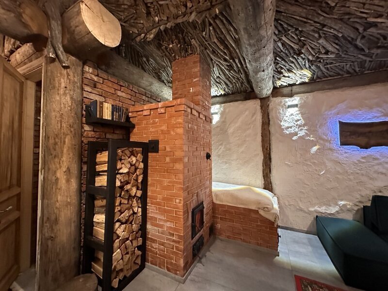Гнѣздо с камином и двумя спальнями, Республика Карачаево-Черкесия: фото 4