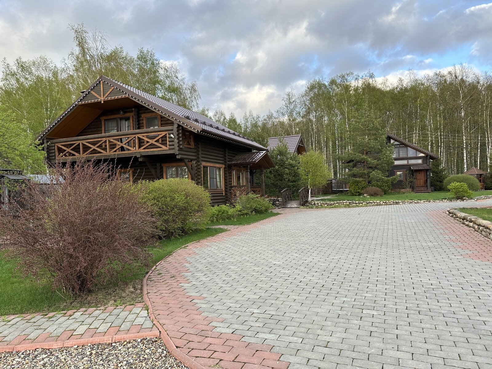 Фото 4 из отзыва о загородном клубе Прибрежный