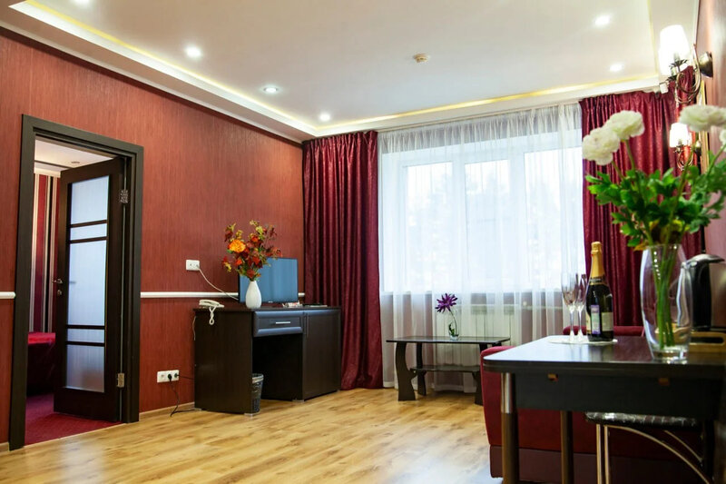 Люкс 2-местный Бордовый