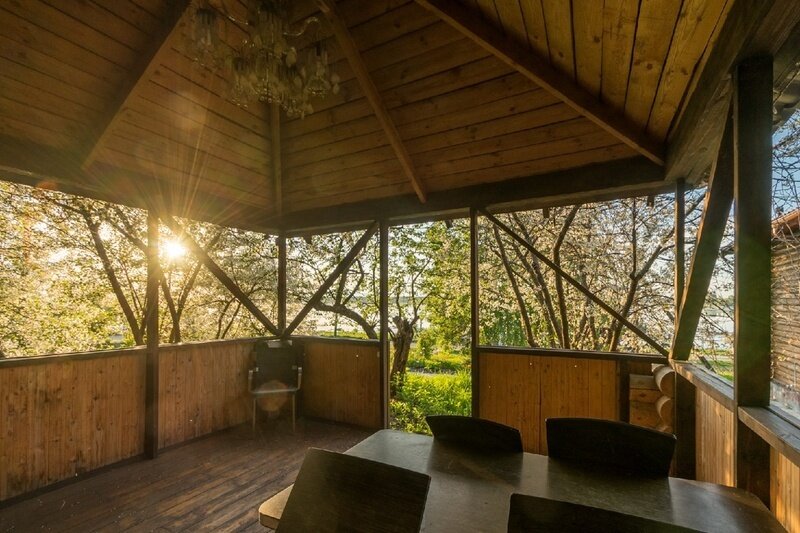 Дом 14-местный ВИП (с беседкой)