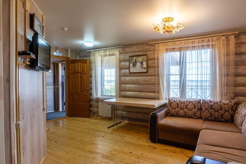 Дом 7-местный №2 (с террасой)