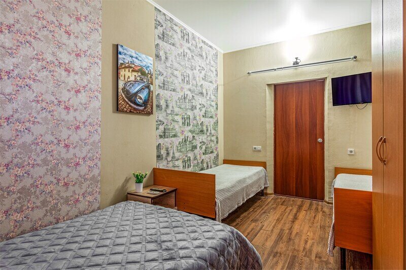 Семейный 4-местный (с 2 односпальными кроватями)