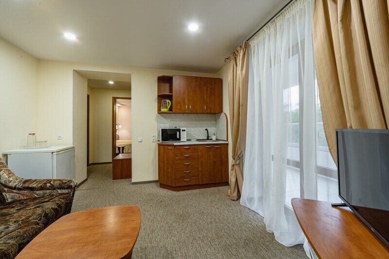 Полулюкс 2-местный 3-комнатный