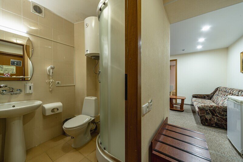 Полулюкс 2-местный 3-комнатный