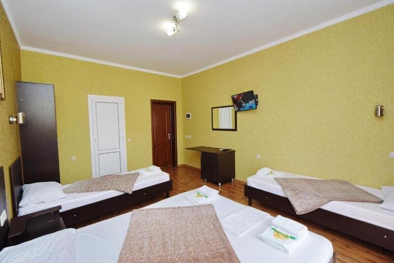 Стандартный 4-местный 1-комнатный