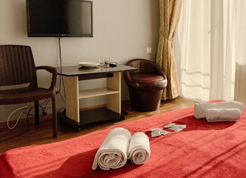 Стандартный 2-местный (вид на бассейн)