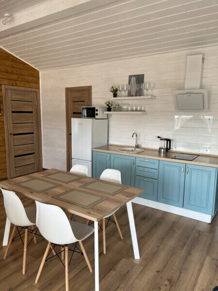 Дом 6-местный (с панорамными окнами)