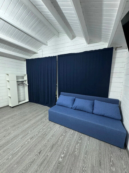 Коттедж 2-местный (с диваном)