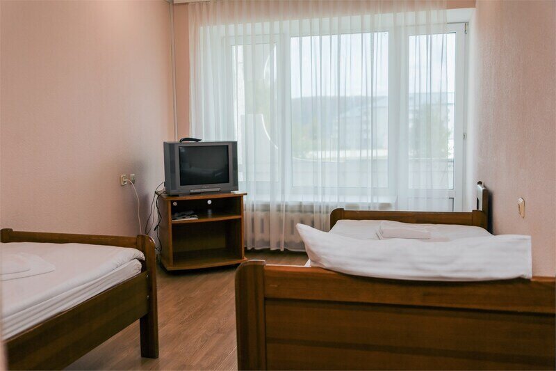 Стандартный 4-местный 2-комнатный (с балконом)