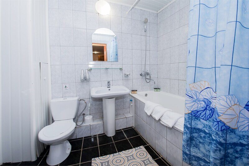 Стандартный 4-местный 2-комнатный (с балконом)