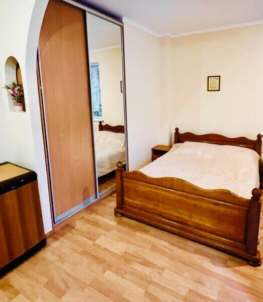 Полулюкс 2-местный 1-комнатный (3.1)