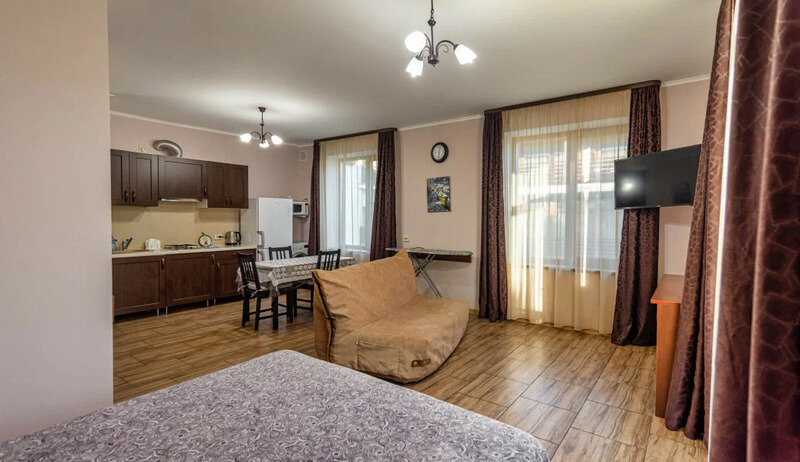 Апартаменты 2-местный (с кухней и французским балконом)