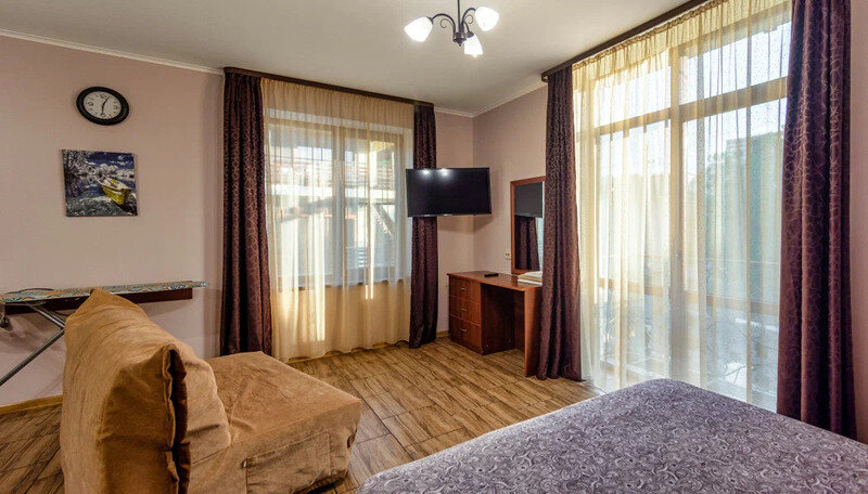 Апартаменты 2-местный (с кухней и французским балконом)