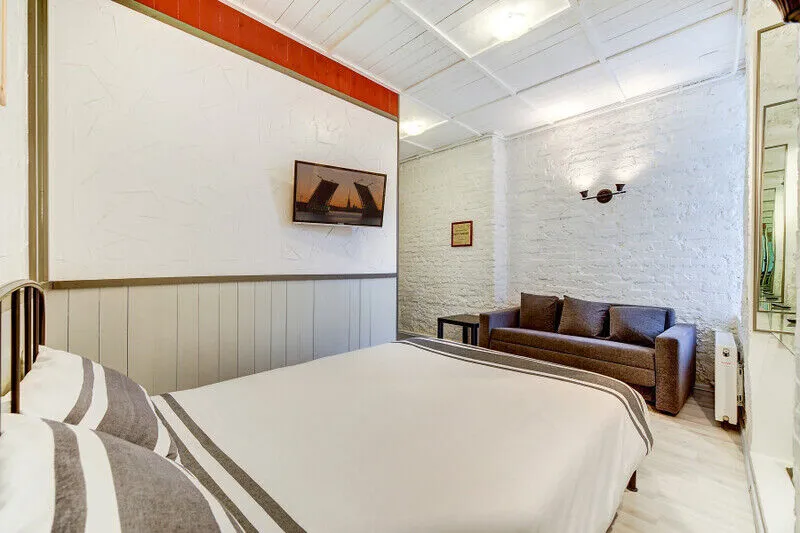 Семейный 4-местный (3 этаж) | Аврора на Почтамтской, Ленинградская область