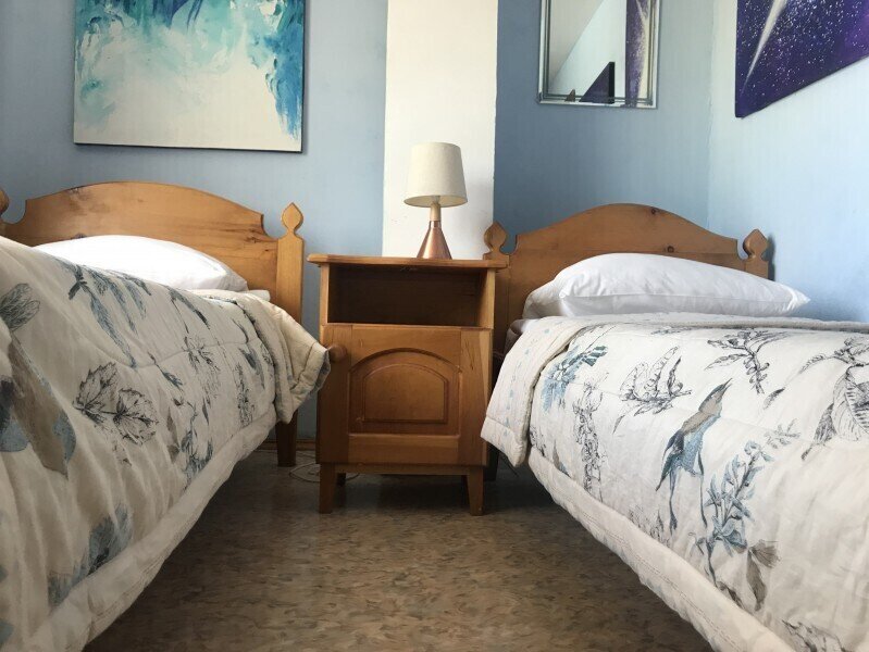 Эконом 2-местный (вид на суд)