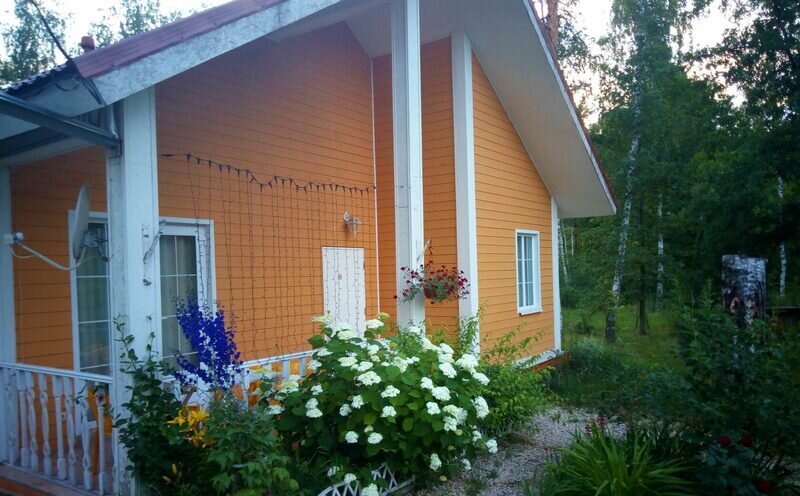 Коттедж 4-местный 2-комнатный Медовый