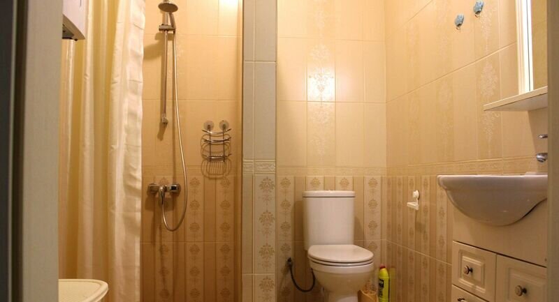 Коттедж 4-местный 2-комнатный Медовый