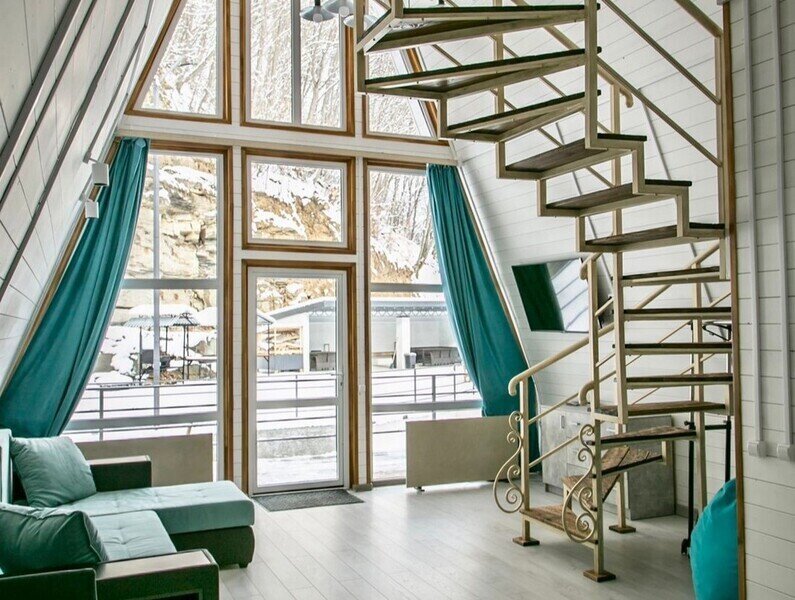 Афрейм 8-местный 2-комнатный