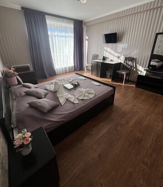 Полулюкс 3-местный