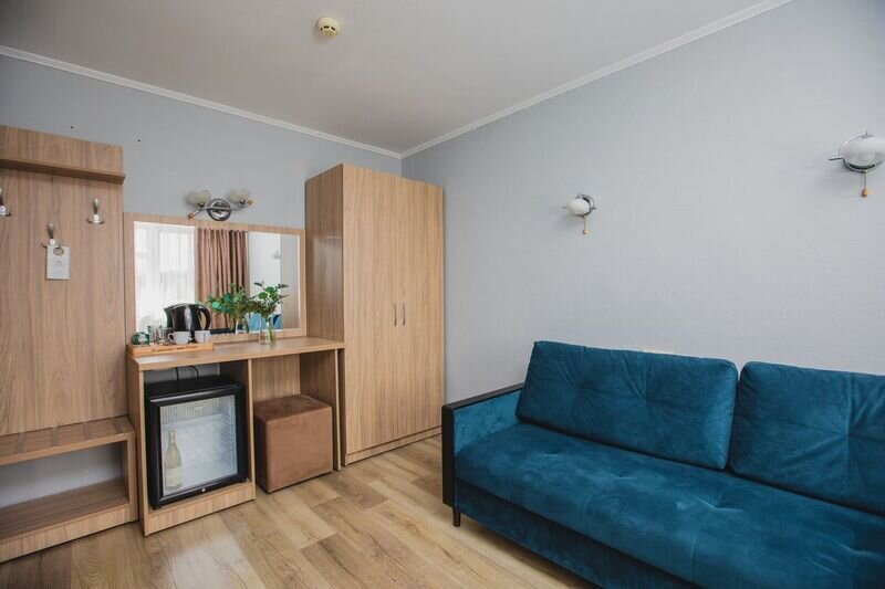 Люкс 2-местный 2-комнатный (вид на горы)