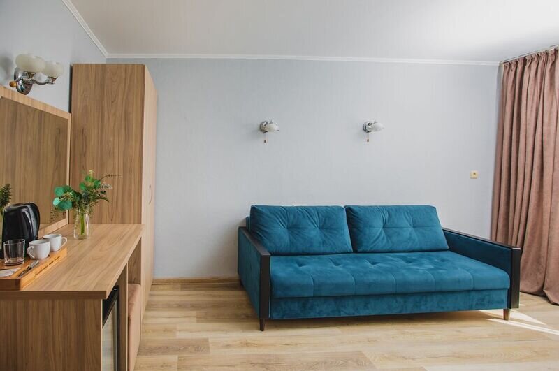 Люкс 2-местный 2-комнатный (вид на горы)