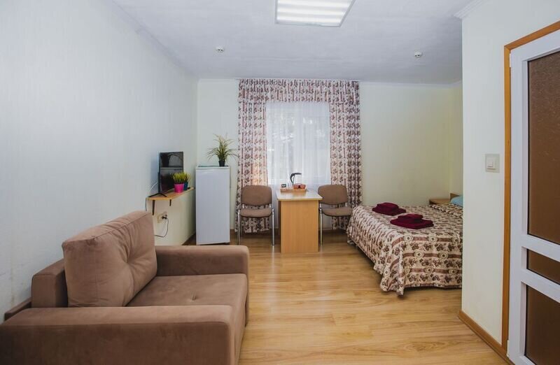 Улучшенный Семейный 2-местный (в коттедже)