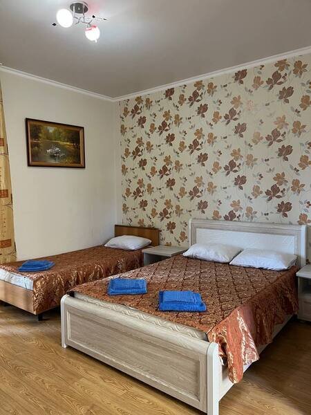 Стандартный 4-местный Улучшенный (с балконом)