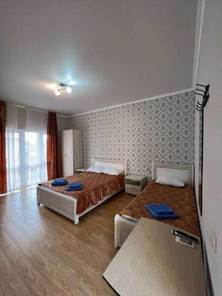 Студио 3-местный