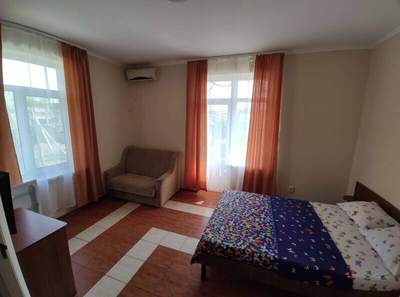 Стандартный 4-местный 1-комнатный (с балконом)