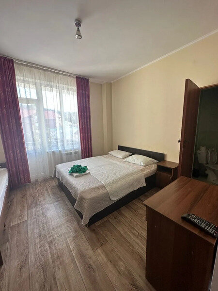 Стандартный 3-местный (с балконом)