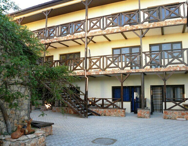 Усадьба рыцаря Эдварда Остера «Дом дракона», Крым: фото 4