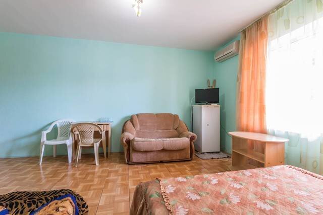 Стандартный 4-местный (с балконом)