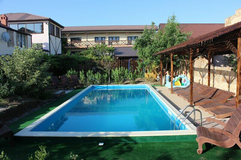 Усадьба рыцаря Эдварда Остера «Дом дракона», Крым: фото 3