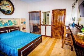 Двухместная комната "Комната капитана", База отдыха Усадьба рыцаря Эдварда Остера «Дом дракона», Черноморское