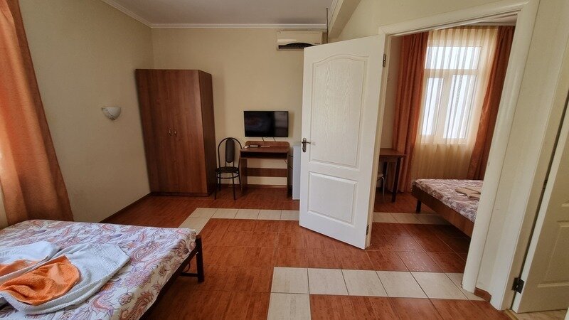 Номер Улучшенный 4-местный 2-комнатный