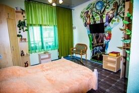 Двухместная комната "Лукоморье", База отдыха Усадьба рыцаря Эдварда Остера «Дом дракона», Черноморское