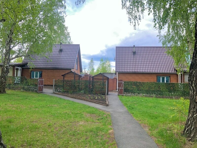 Большой дом с баней