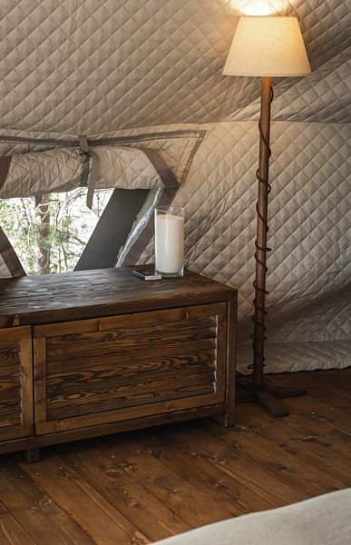 Глэмпинг 2-местный (наскальный)