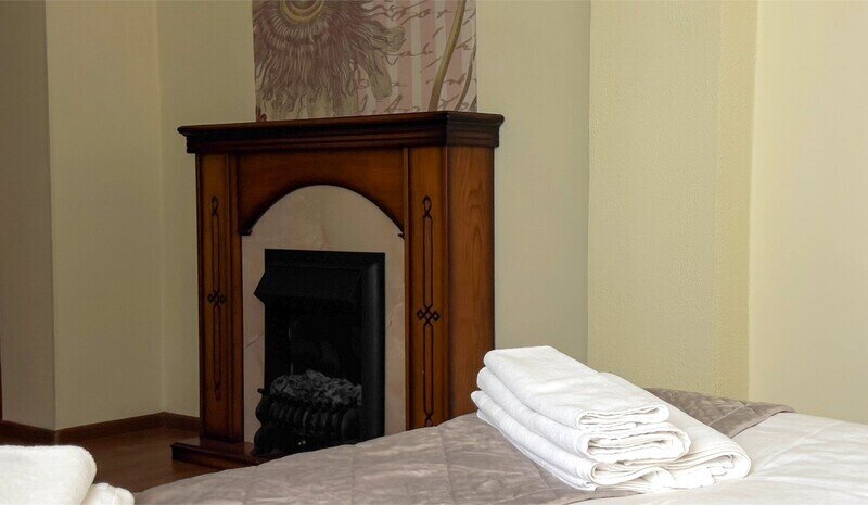 Стандартный У камина