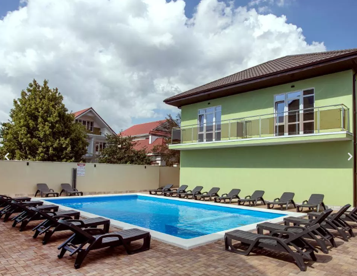 Апартаменты 3-местный (на ул. Херсонская 89, без балкона)